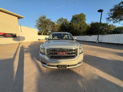 Used 2016 GMC Yukon SLE w/ HD Trailering Package image 20