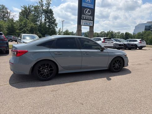 Used 2024 Honda Civic Sport image 13