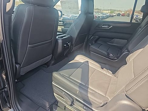 New 2026 GMC Yukon XL Denali AWD/4WD image 10