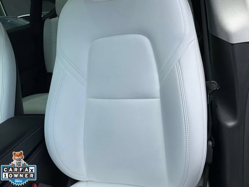 Used 2023 Tesla Model Y Long Range AWD/4WD image 21