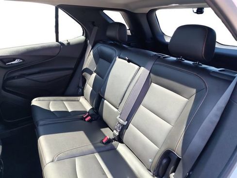 Used 2021 Chevrolet Equinox Premier AWD/4WD image 13