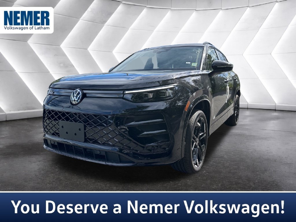 New 2026 Volkswagen Tiguan SE R-Line AWD/4WD image 1