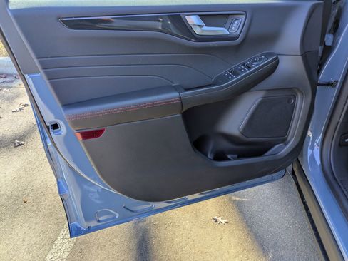 New 2026 Ford Escape ST-Line w/ Tech Pack #1 image 9