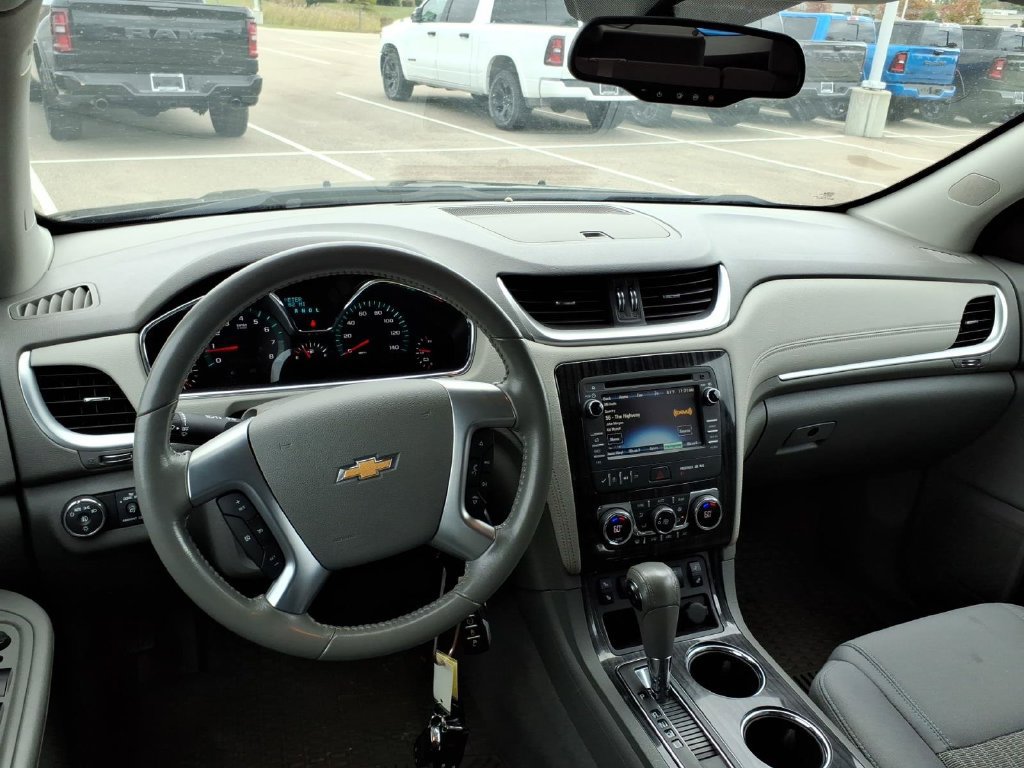 Used 2014 Chevrolet Traverse LT AWD/4WD image 9