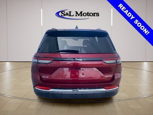 Used 2023 Jeep Grand Cherokee Limited AWD/4WD image 6