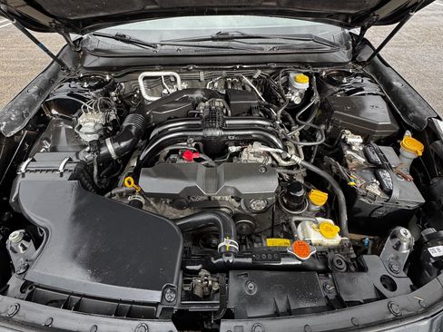 Used 2017 Subaru Outback 2.5i Premium image 15