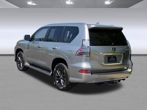 Used 2023 Lexus GX 460 Premium w/ Premium Package AWD/4WD image 3