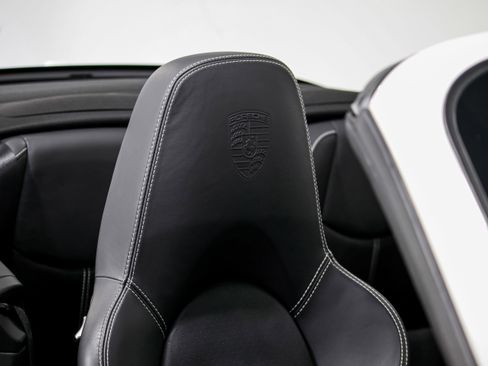 Used 2011 Porsche 911 Turbo image 25