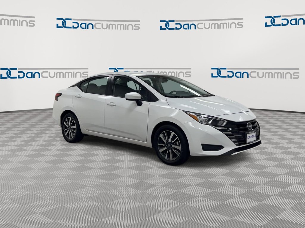 Used 2024 Nissan Versa SV FWD image 2