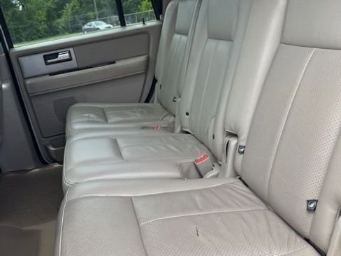 Used 2008 Ford Expedition Limited RWD image 14