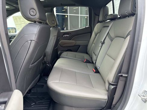 New 2025 Chevrolet Colorado ZR2 w/ Off-Road Front Bumper Package image 18