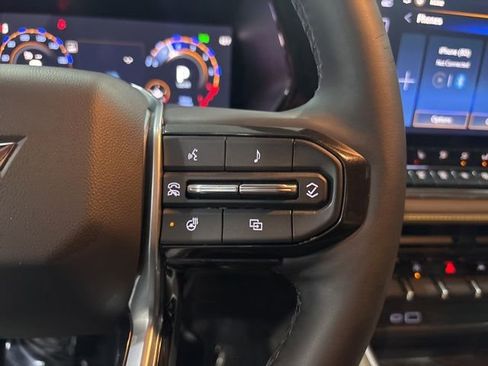 Used 2026 Chevrolet Colorado ZR2 AWD/4WD image 18