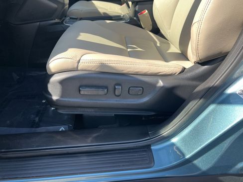 Used 2016 Honda CR-V Touring image 14