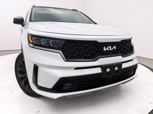 Used 2022 Kia Sorento SX image 2