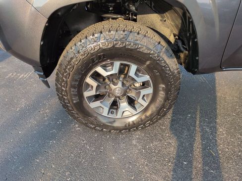 Used 2023 Toyota Tacoma SR AWD/4WD image 27