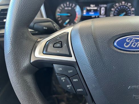 Used 2013 Ford Fusion SE image 21