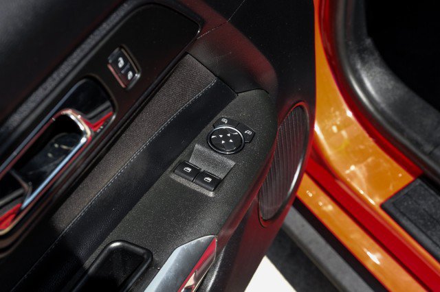 Used 2017 Ford Mustang Coupe RWD image 34