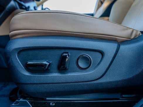 Used 2023 Lexus NX 250 FWD w/ Premium Package image 16