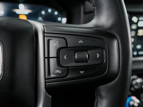 Used 2023 GMC Yukon XL Denali image 25