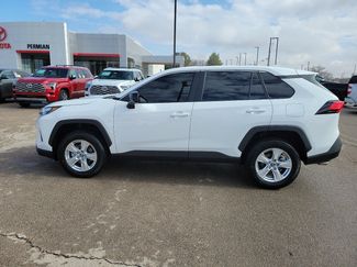 New 2024 Toyota RAV4 LE FWD video 2