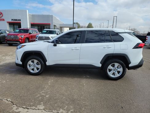 New 2024 Toyota RAV4 LE FWD image 2