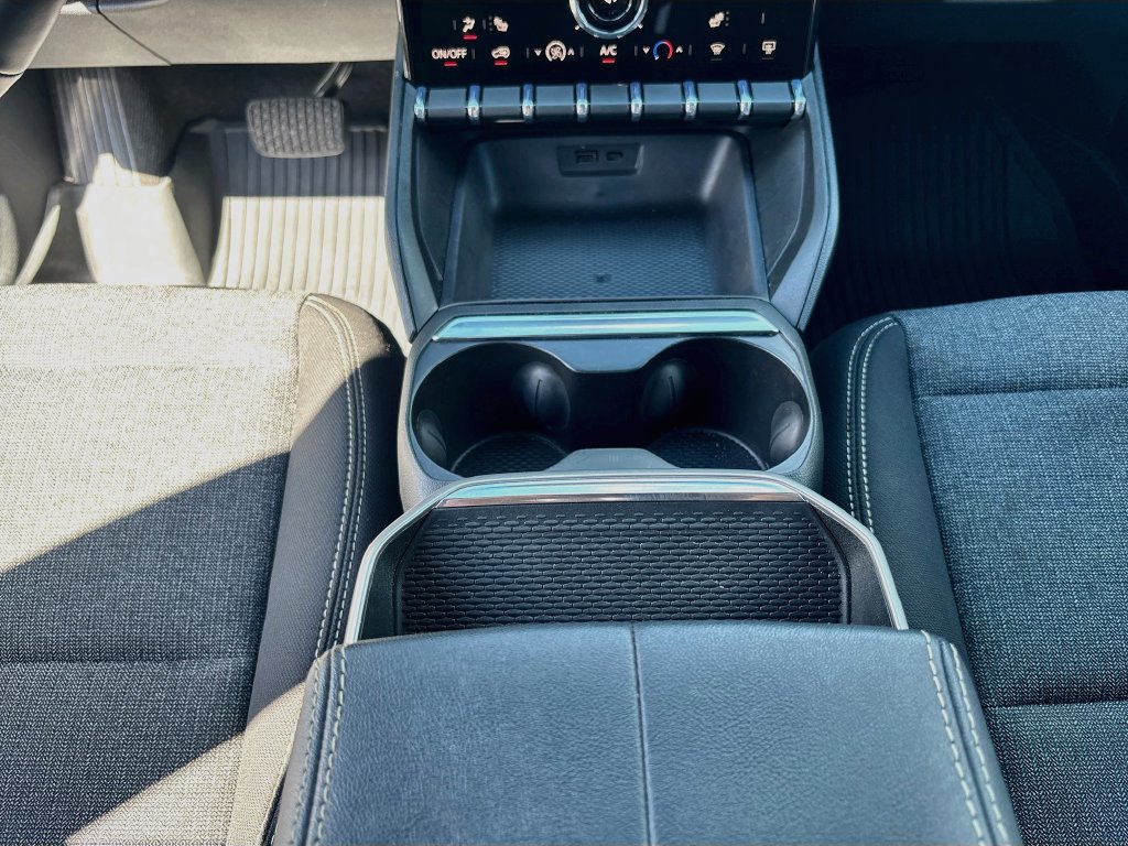 Used 2026 GMC Terrain Elevation w/ LPO, Floor Liner Package FWD image 38