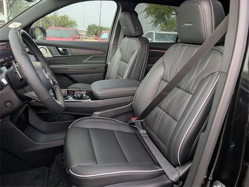 New 2026 Buick Enclave Avenir w/ Super Cruise Package image 18