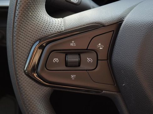 Used 2023 Chevrolet TrailBlazer LS FWD image 25