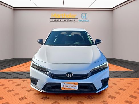 Used 2023 Honda Civic Sport image 8