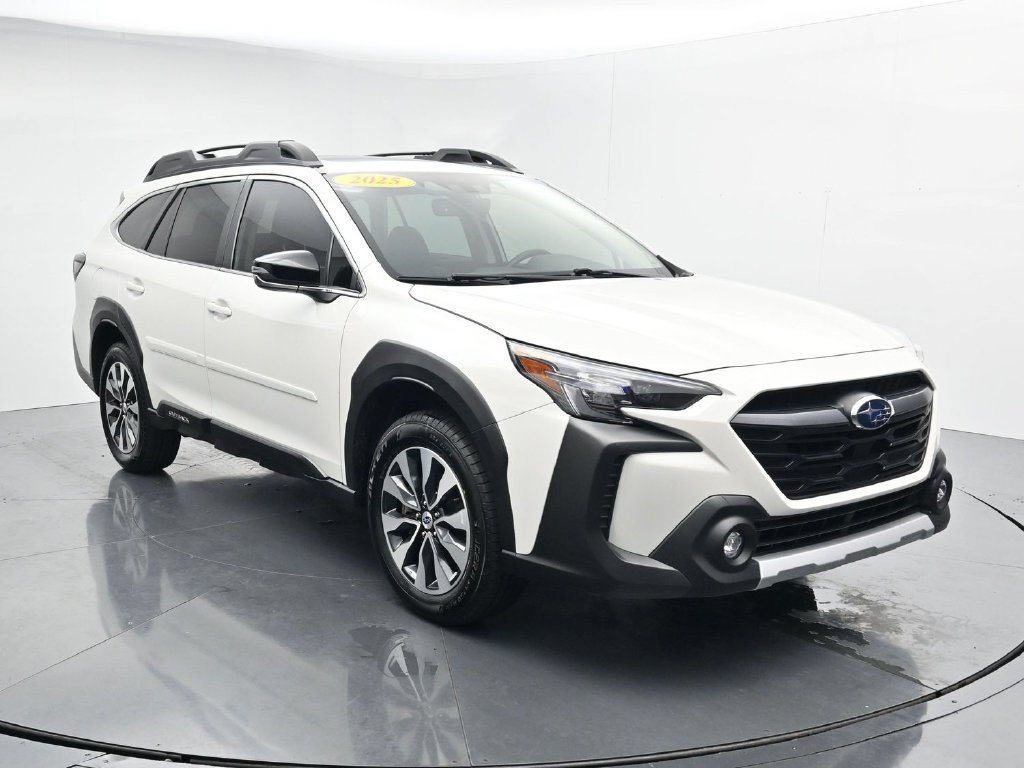 Used 2025 Subaru Outback Limited AWD/4WD image 2