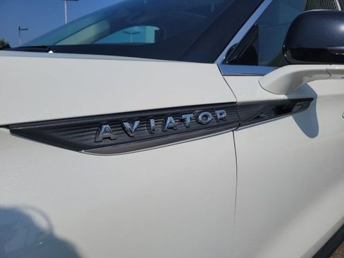 Certified 2023 Lincoln Aviator Reserve w/ Equipment Group 201A AWD/4WD image 15