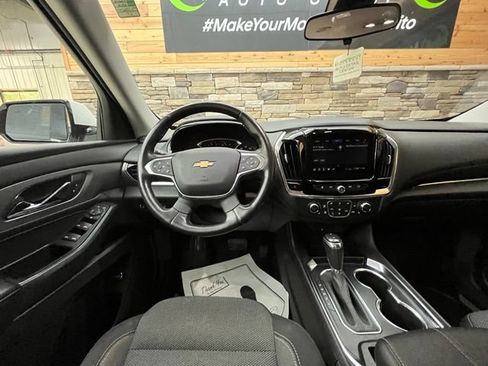 Used 2020 Chevrolet Traverse LT w/ Driver Confidence II Package AWD/4WD image 19