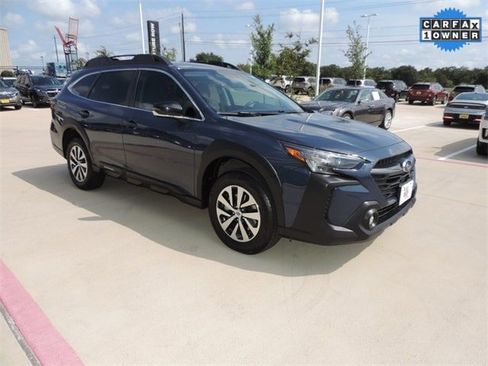 Used 2024 Subaru Outback Premium image 3