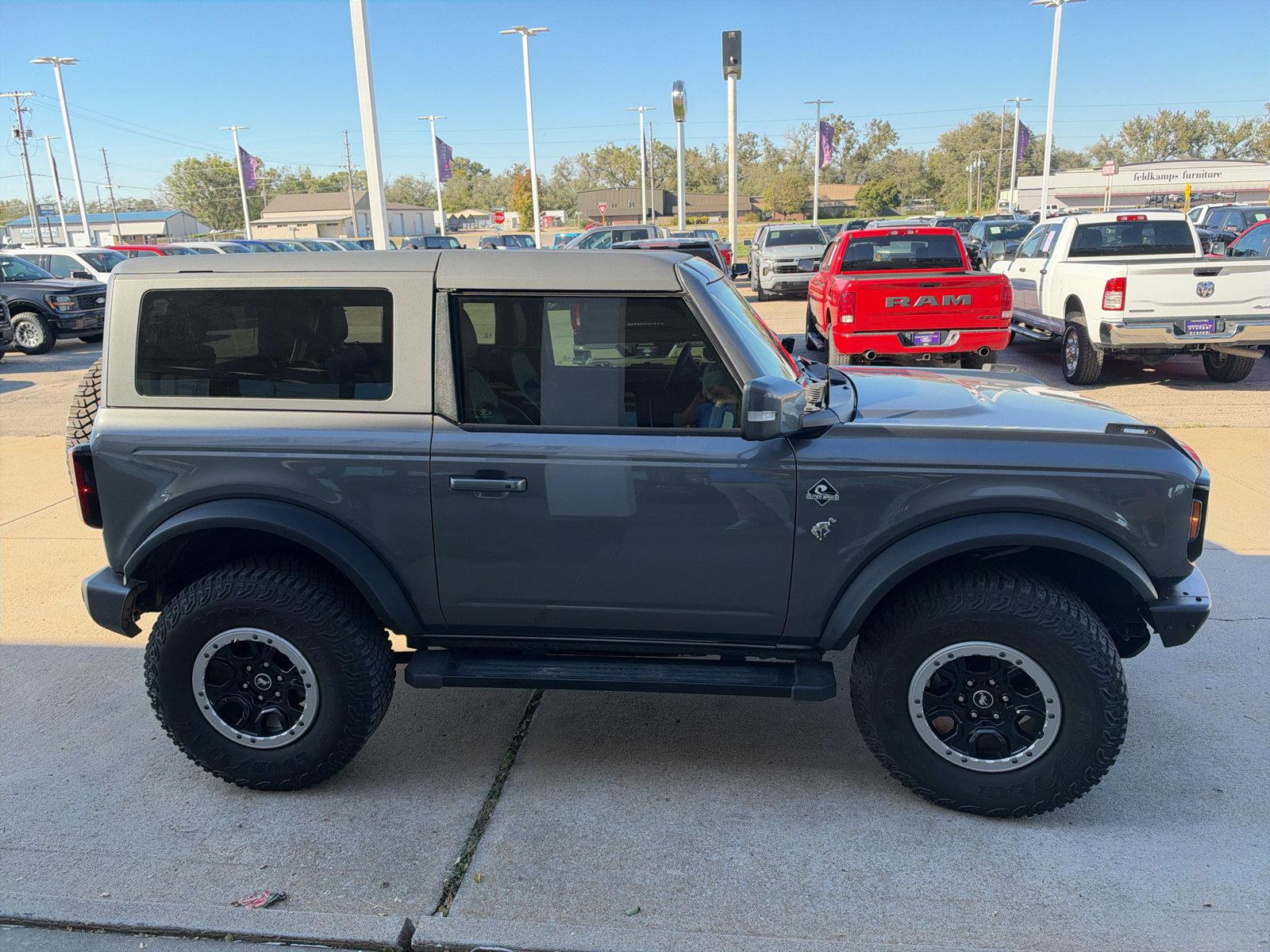 Used 2023 Ford Bronco Outer Banks w/ Sasquatch Package AWD/4WD image 5