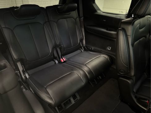 Used 2024 Jeep Grand Cherokee L Limited w/ Luxury Tech Group II AWD/4WD image 29