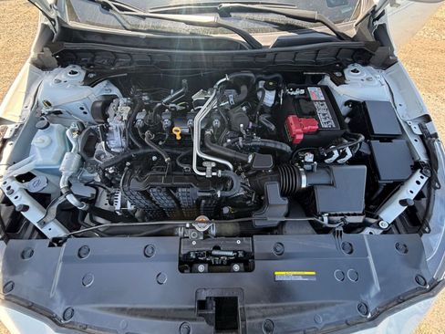 Used 2025 Nissan Altima 2.5 SV FWD image 32