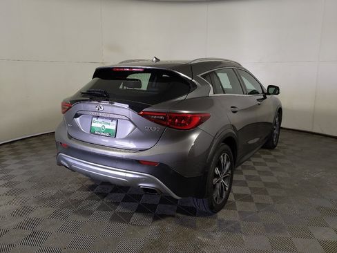 Used 2018 INFINITI QX30 AWD image 7