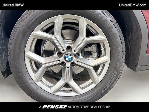 Certified 2022 BMW X3 xDrive30i w/ Convenience Package image 2