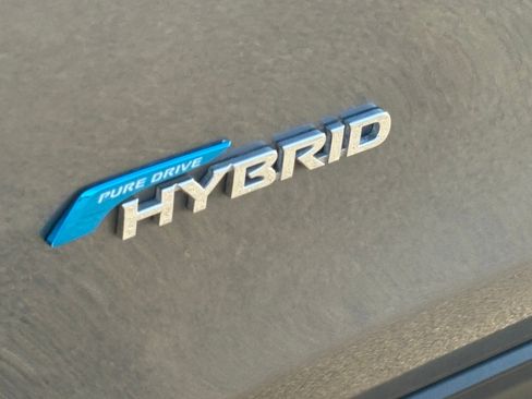 Used 2017 Nissan Rogue SV image 11