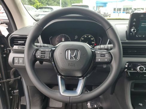 Used 2025 Honda Pilot EX-L image 25