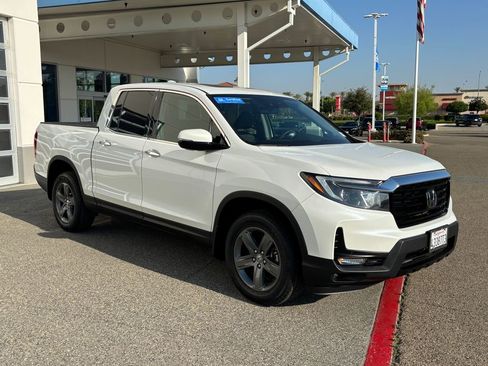 Used 2023 Honda Ridgeline RTL-E image 4