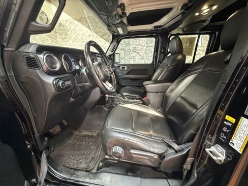 Used 2021 Jeep Wrangler Unlimited Sahara AWD/4WD image 18