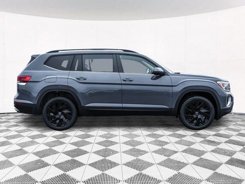 New 2026 Volkswagen Atlas SE image 15