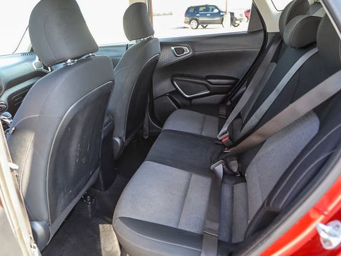 Used 2020 Kia Soul S image 18