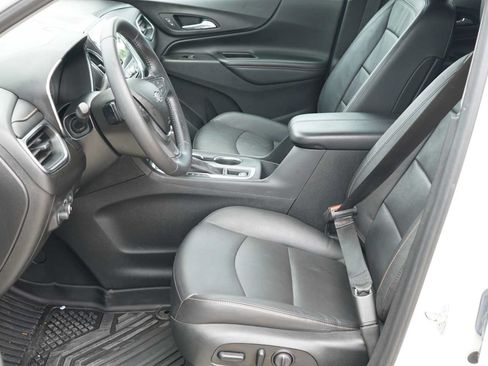 Used 2020 Chevrolet Equinox Premier w/ Premier Redline Edition FWD image 9