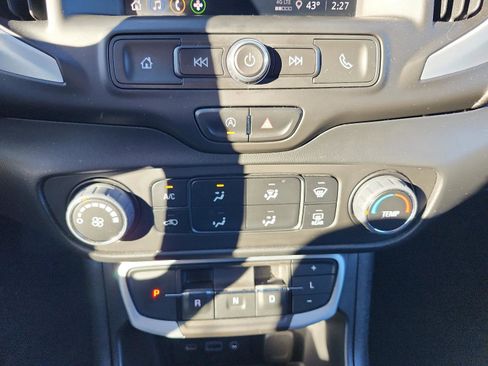 Certified 2023 GMC Terrain SLE image 15