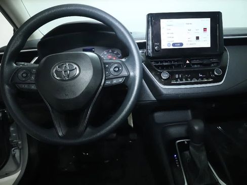 Used 2023 Toyota Corolla LE w/ Carpet Mat Package (TMS) FWD image 26
