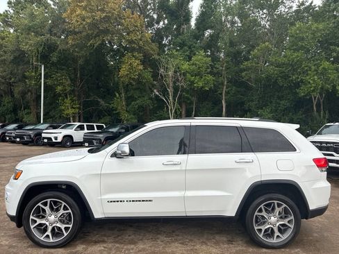 Used 2019 Jeep Grand Cherokee Limited w/ Luxury Group II AWD/4WD image 2