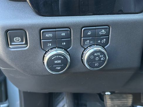 Certified 2023 GMC Sierra 1500 SLT w/ SLT Premium Plus Package AWD/4WD image 38