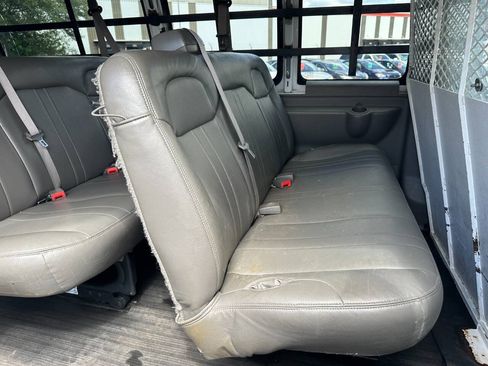 Used 2021 Chevrolet Express 3500 LS RWD image 33